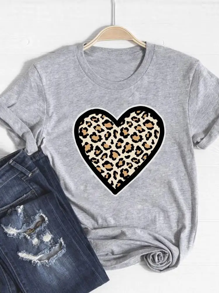 Camiseta básica para mujer, ropa estampada, camiseta de leopardo, corazón de amor, tendencia, Top bonito de verano, Camiseta estampada de manga