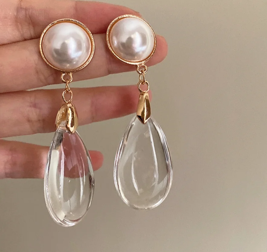 Steel needle resin dinner water drop exaggerated vintage Pearl Earrings for women Fashion Jewelry