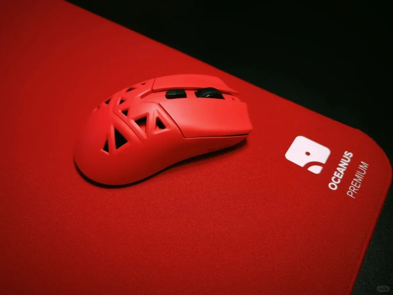 New Rawm SA-SL01 Red Hollow Out Gaming Mouse PAW3395 2.4G Wireless Bluetooth Lightweight Game Esports Mouse