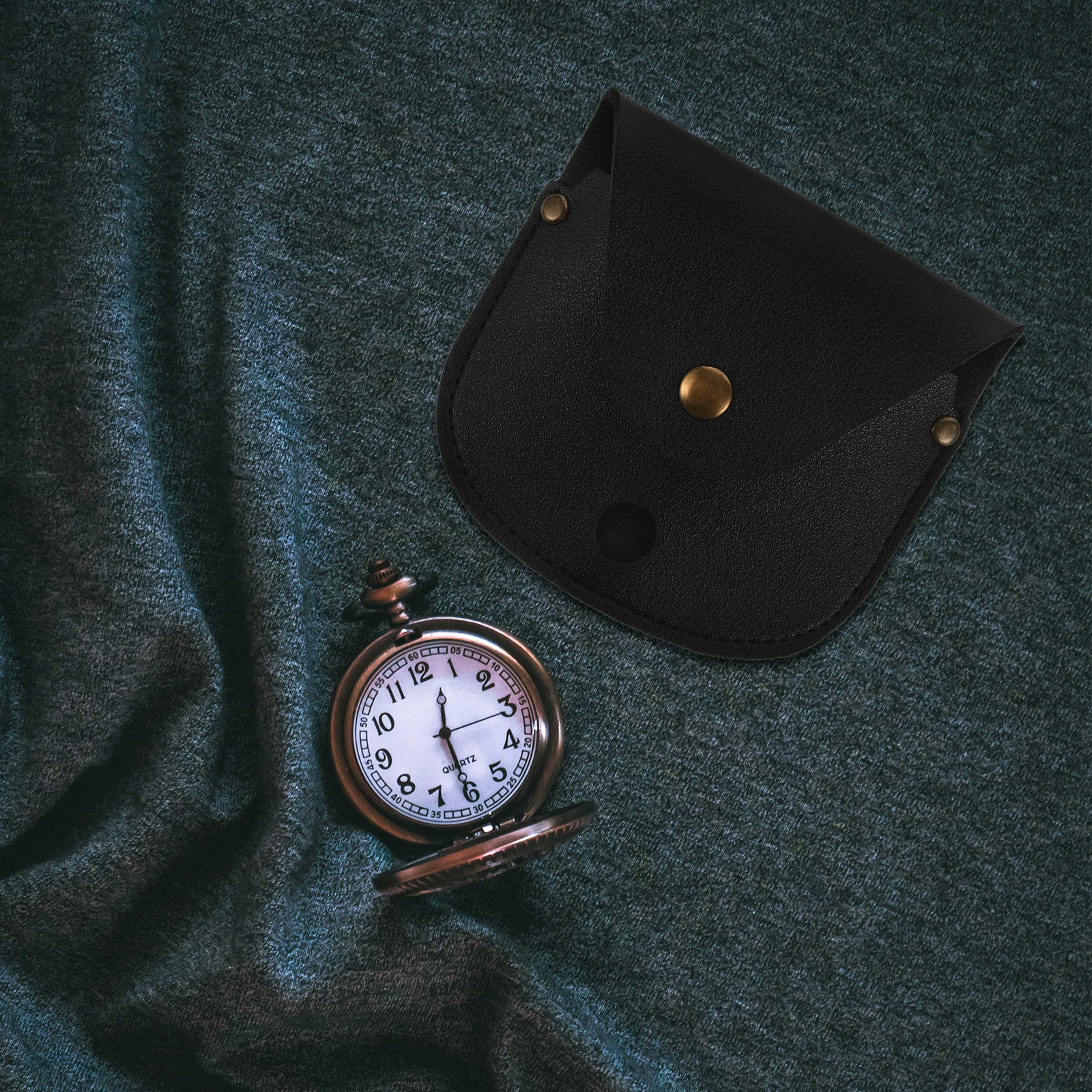 

Pocket Watch Protective Cover Storage Pouch Black PU Case Retro Bag Sturdy Quilted Design Camping Adventure
