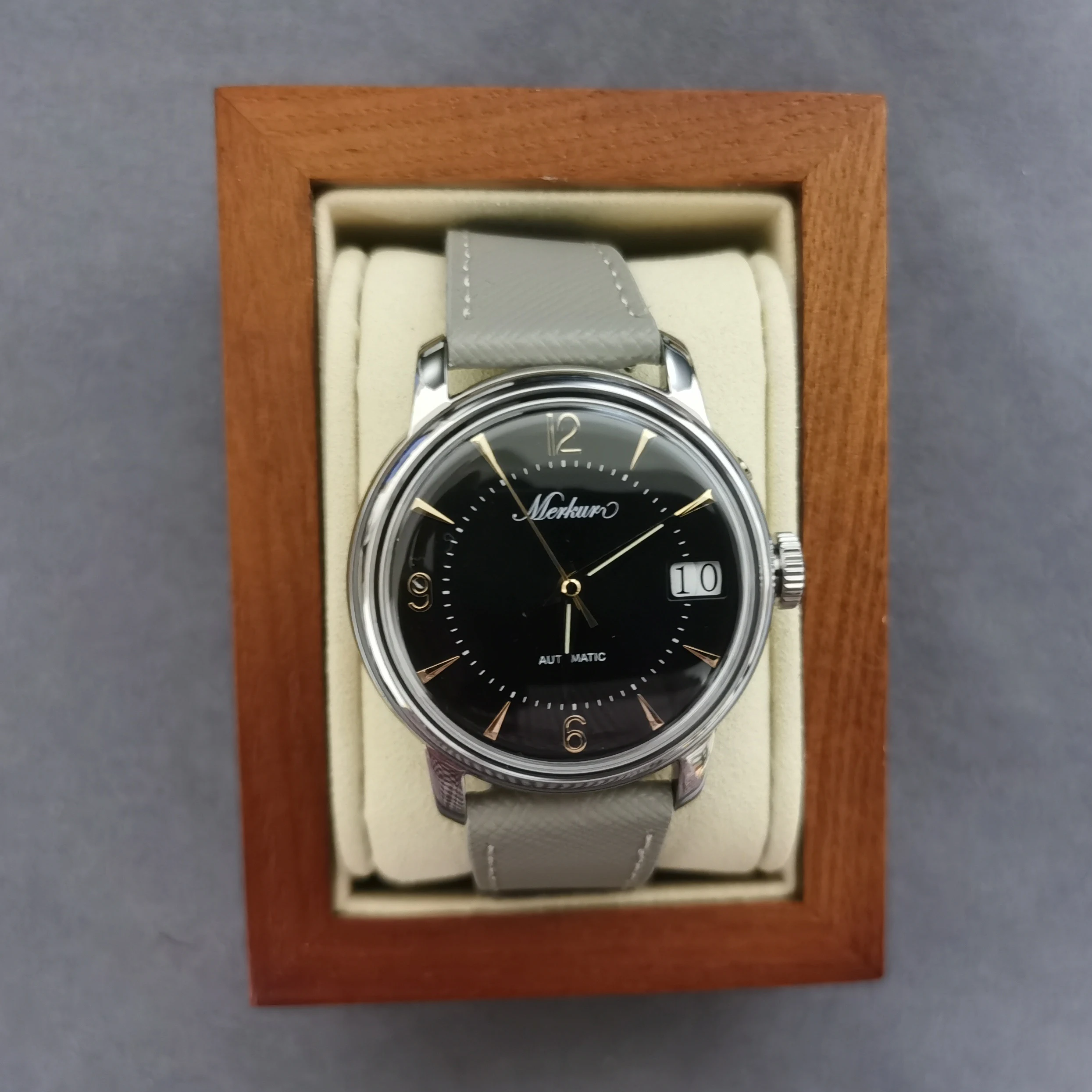 MERKUR Orologio automatico da uomo 38,5 mm Orologio da polso meccanico retrò 50M Specchio zaffiro impermeabile Finestra con data grande