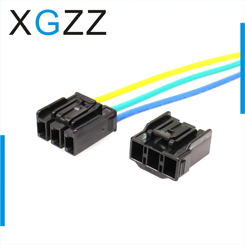 DJ7037B-7.8-21 is suitable for Wuyang Honda Ruiyu WH110T-6-6A-7 stator magnetic motor coil plug connector wire harness