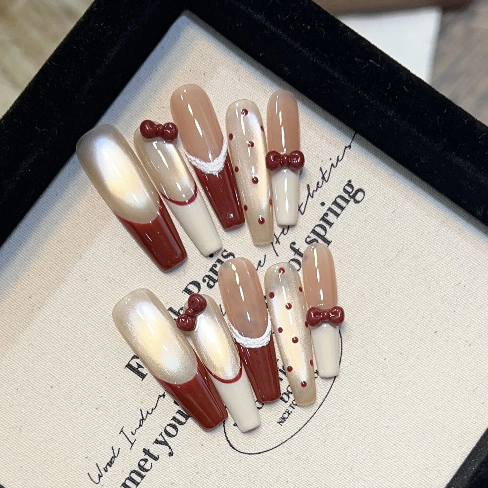 10Pcs Handmade Cat Eye Glitter False Nails with 3D Rhinestones French Tip Design Elegant Crystal Nail Art Set for Women