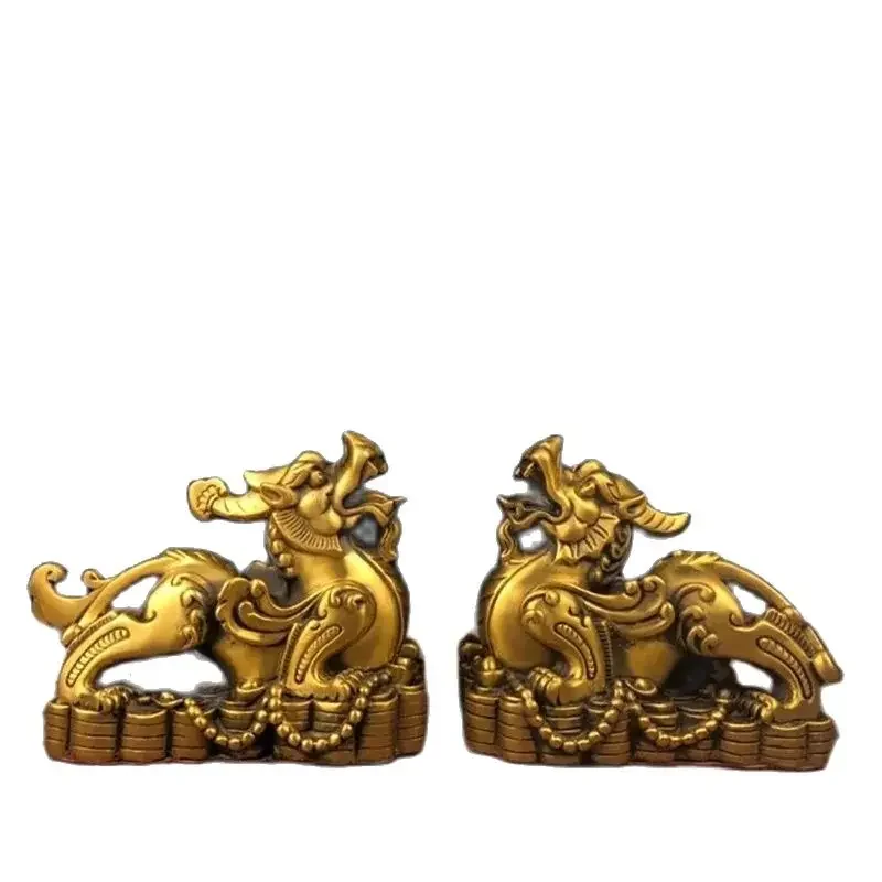 Exquisite brass money base flying sky Pixiu medium-sized decoration brass Pixiu home living room decoration handicrafts