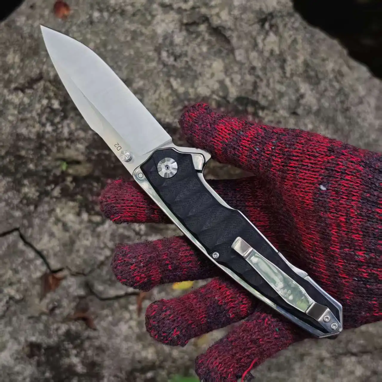 

Outdoor Folding Knife D2 High-hardness Blade Ergonomic Texture Anti-slip Handle, Portable EDC Tool for Camping Mountain Climbin