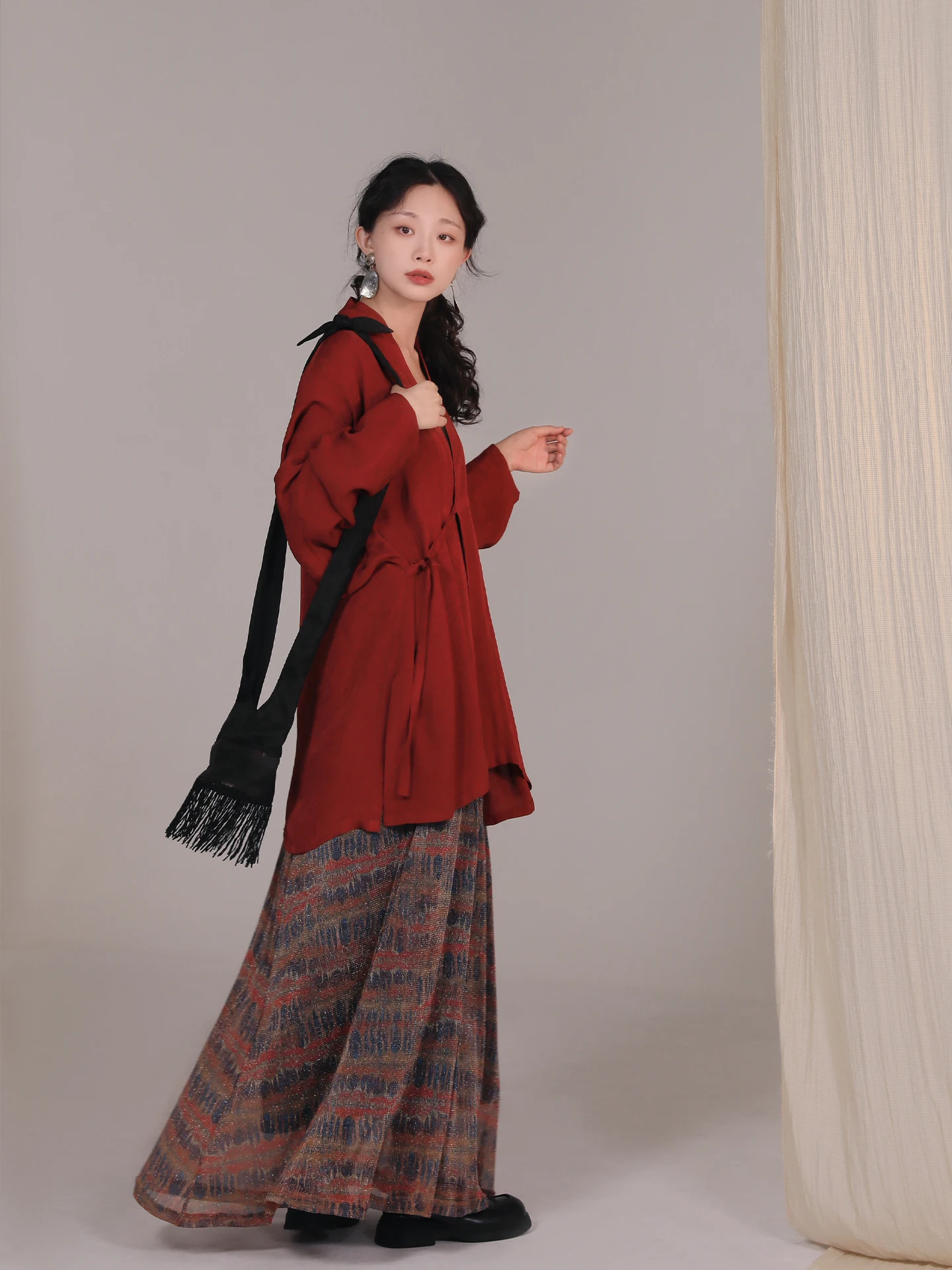 

Красная шелковая блузка-ханьфу в китайском стиле для ранней осени, женская верхняя одежда с воротником в стиле династии Сун, для повседневной носки