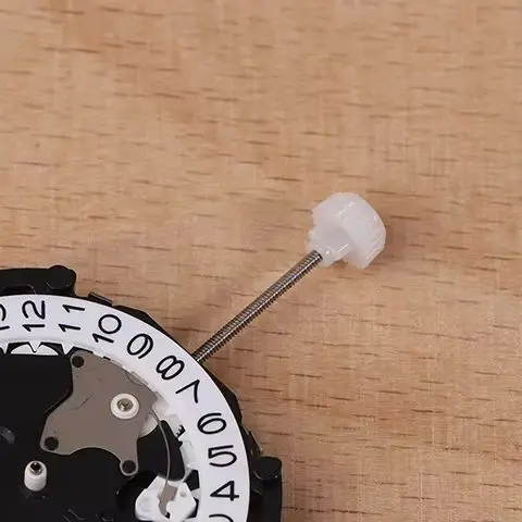 PE903-Uhrwerk Sunon Pe90 China Ligne Quarz Drei Zeiger mit 3 Augen Datum Kleiner Chronograph Zweite Minute, 1/10 Sekunden PE903-3