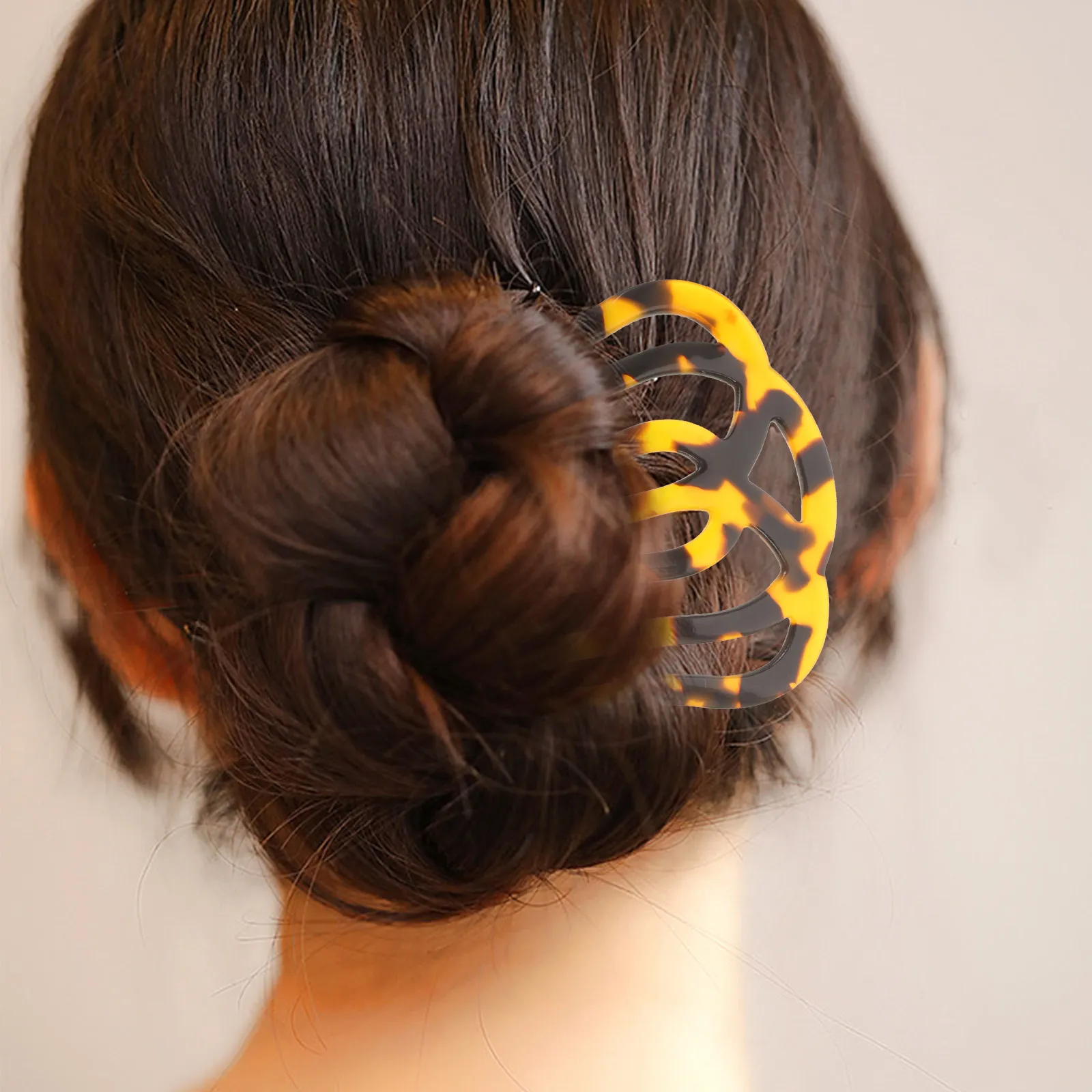 

2Pcs Fashionable Hair Combs Unique Vintage Style Seven-Tooth Structure Beautiful Hair Styling Accessories Ideal for Daily Wear