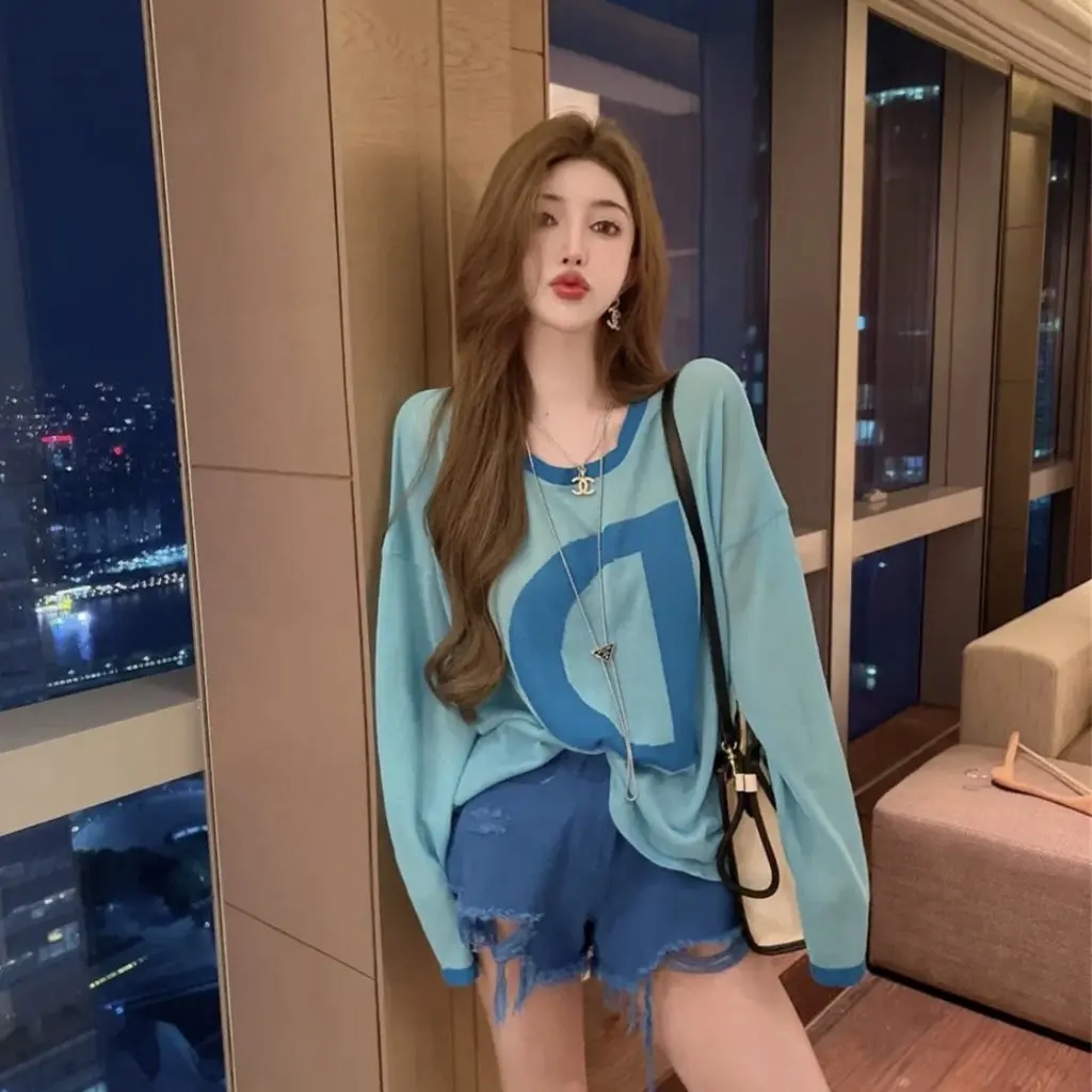 

Women's Summer Blouse Long Sleeve Knitted Top Micro Back Niche Design Sun Protection Sense Casual T-Shirt