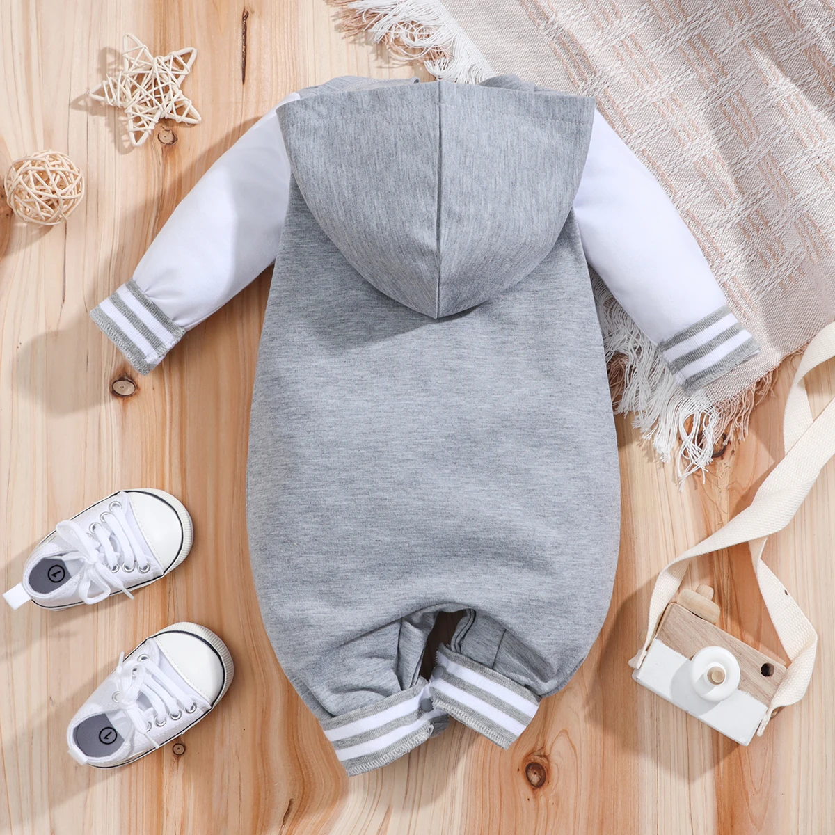 IURNXB Newborn Baby Romper Boys Girls Long Sleeve Colorblock Infant Hooded Outfit Clothes Button Jumpsuits Winter Fall 0-18M