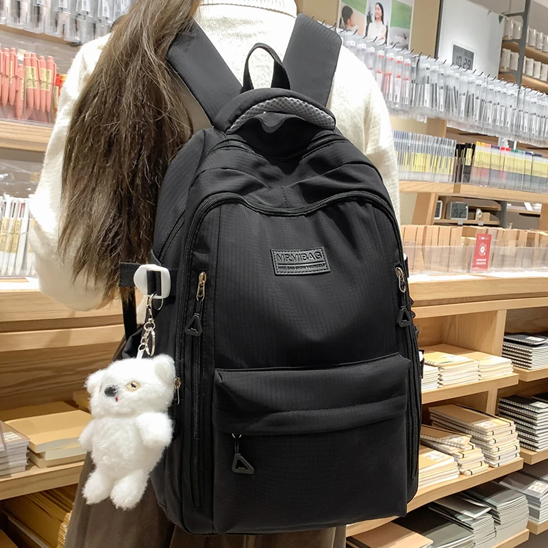 Plecak studencki japoński o dużej pojemności, prosty i uniwersalny plecak dla dziewczyn, unisex, materiał poliestrowy, dekoracja z lalką.