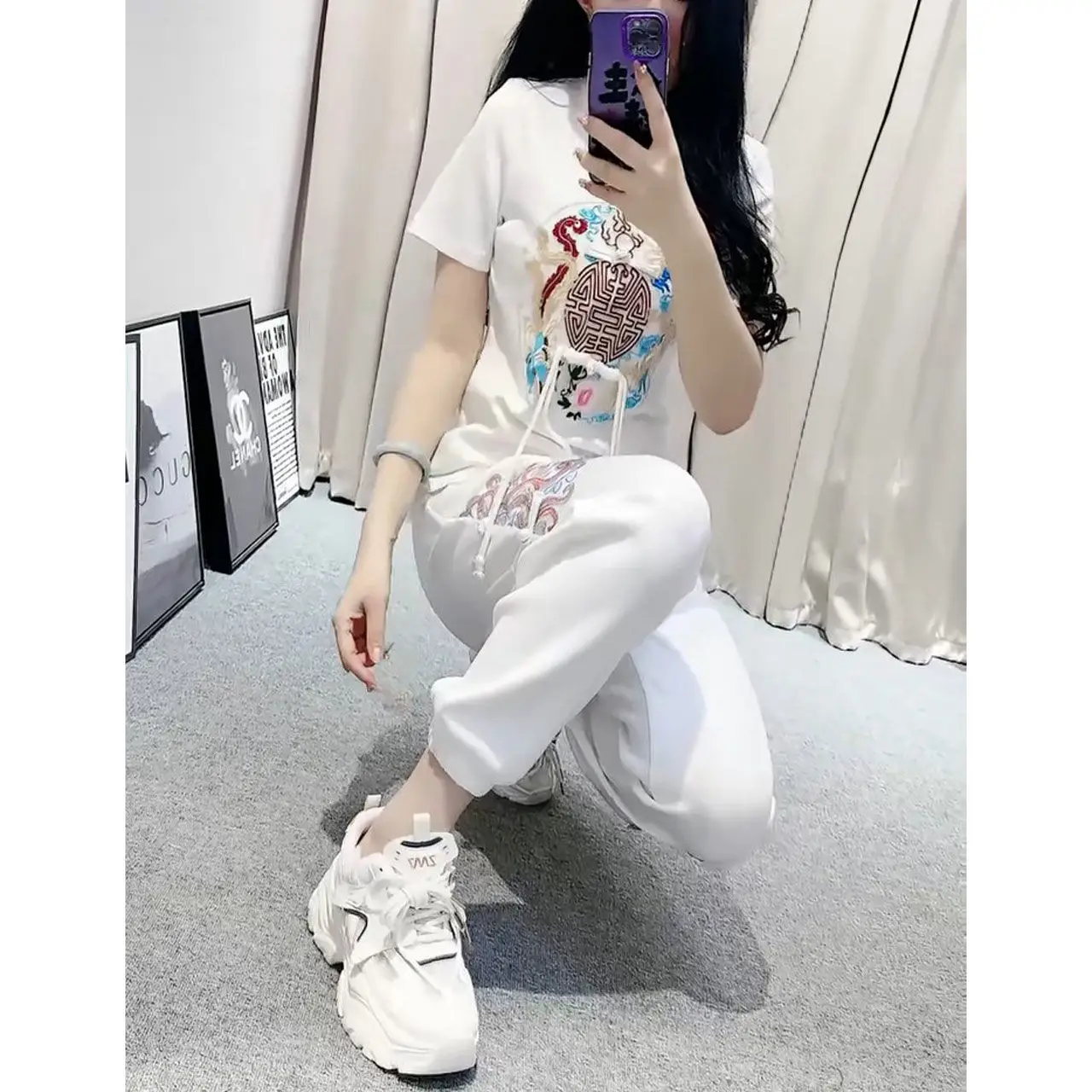 Fashion Set for Women in Spring and Summer New Slimming Embroidered Top Casual Pants Elegant Two-piece Set for Women