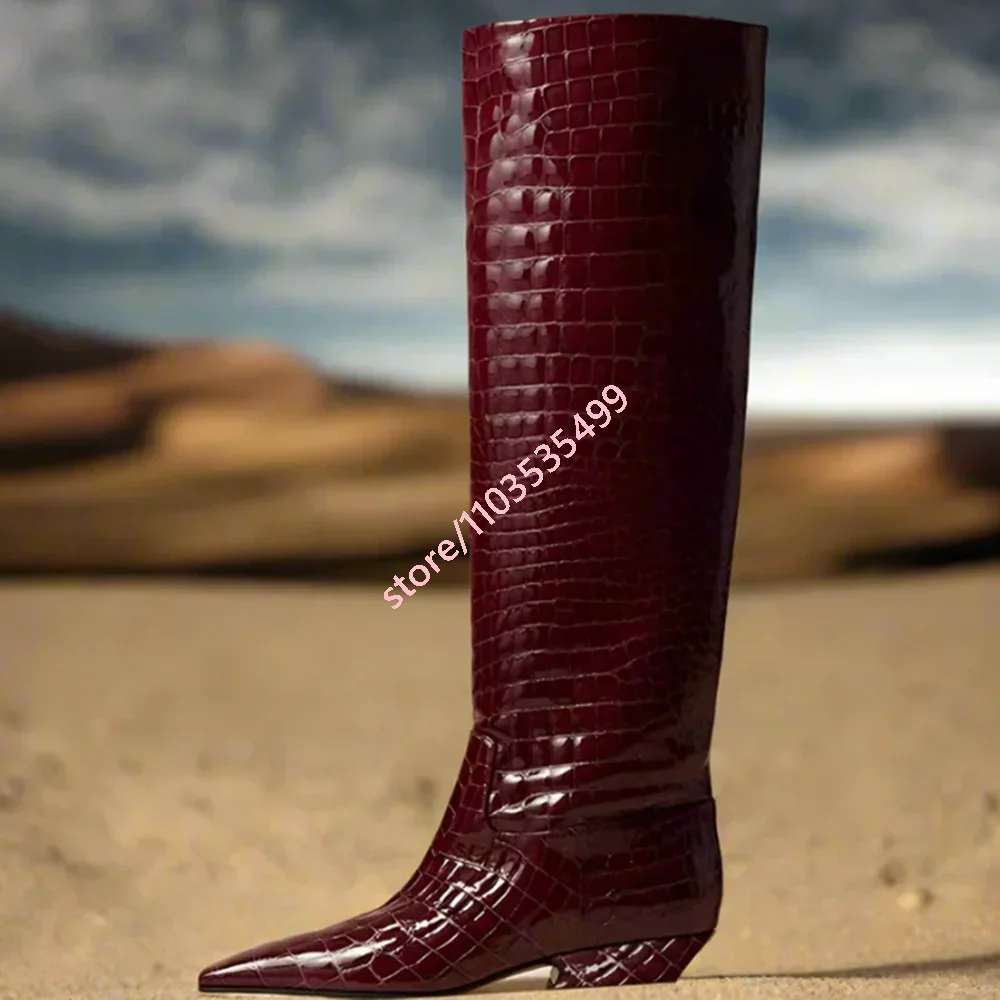 

Crocodile Pattern Leather Ladies Boots 2025 New Pointed Sexy Thick Heel Knight Boot Party Knee-High Catwalk Model Boots