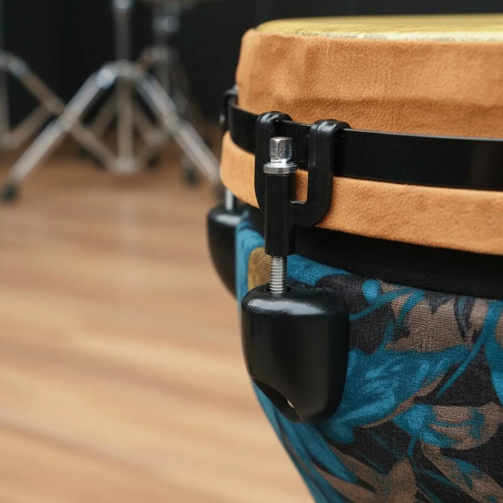 Djembe de Pele de Carneiro com Afinação Mecânica, Djembe Ajustável de 10 Polegadas, Tambor de Mão Africano Ideal para Iniciantes, Afinado com Corda