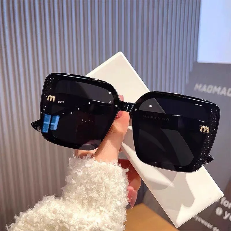 

Internet celebrity sunglasses tide square driving antiultraviolet personality starry sky highquality polarized sunglasses female