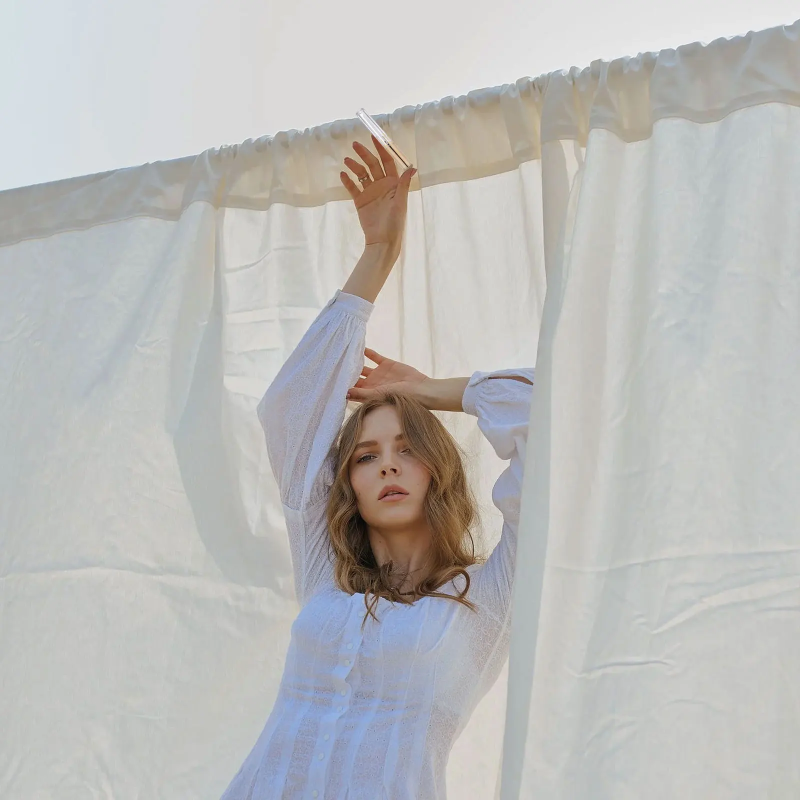 

10Pcs Lip Balm Subpackage Tubes Transparent Lip Gloss Bottles Empty Cylindrical Lipstick Containers for Travel Practice