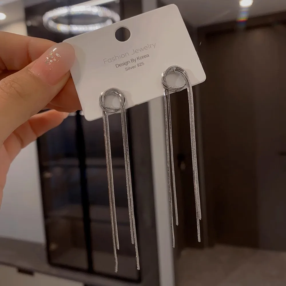 Elegante lange Fransen-Tropfenohrringe für Frauen, minimalistischer achtzackiger Stern, baumelnde lineare Quasten-Ohrringe, Party-Schmuck, Geschenke – Detail 6