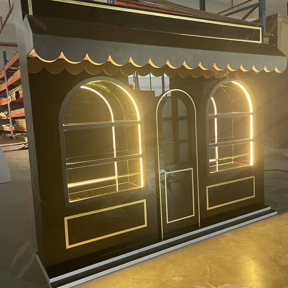 

FSDKX the Customizable Display Cabinet for Shopping Mall/Outdoor Use Brimming with an InS-style Vibe