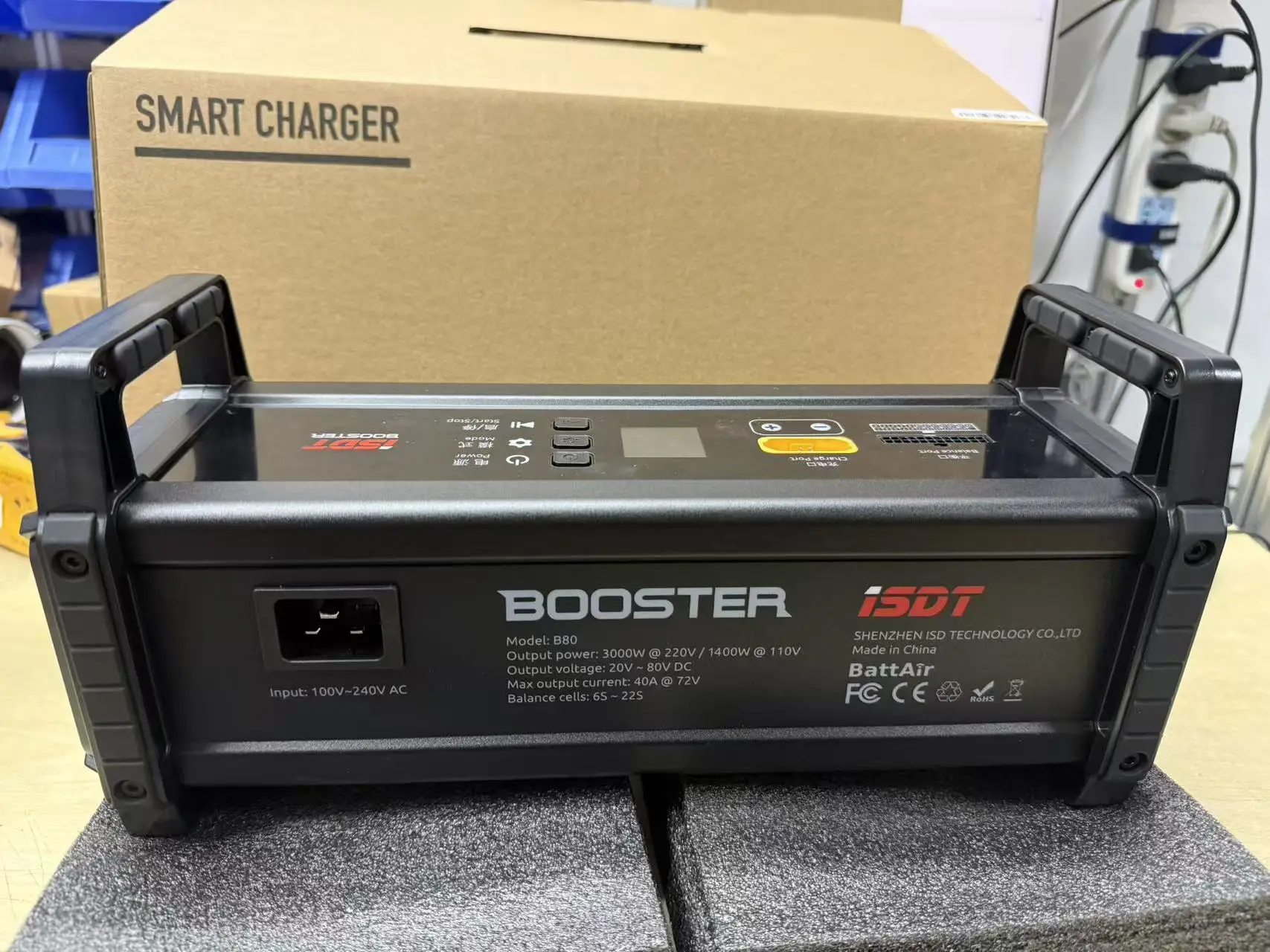 ISDT B80 Intelligent Balance Charger, AC 3000W, 40A, 80V, High Power, Single Channel for 8-22 Cells