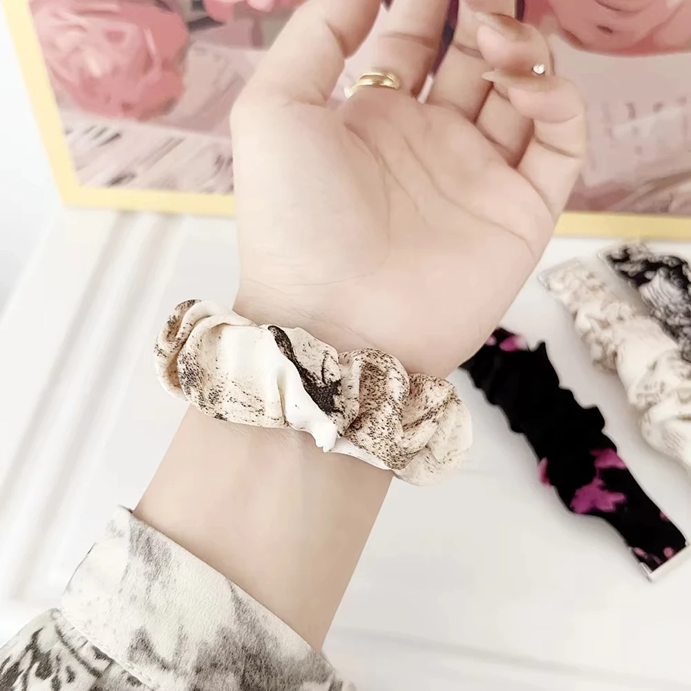 Scrunchies Watch Band 18mm 20mm 22mm Quick Release Wristband Stretchy Strap Fabric Bracelet for  Women Garmin Venu/ Galaxy 7