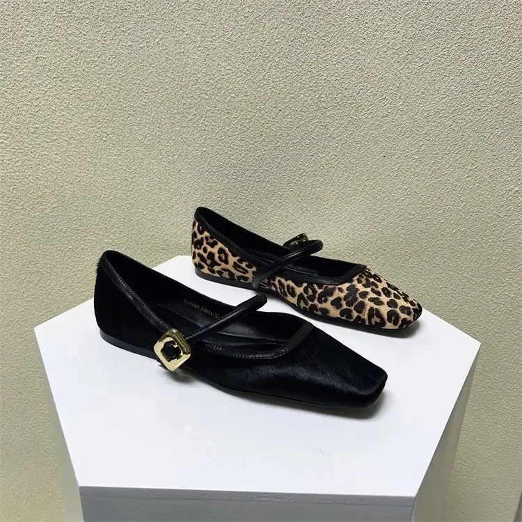 Novo 2024 primavera moda feminina sapatos planos senhoras dedo do pé redondo leopardo impressão sapatos casuais deslizamento ao ar livre sapatos mary jane zapatos