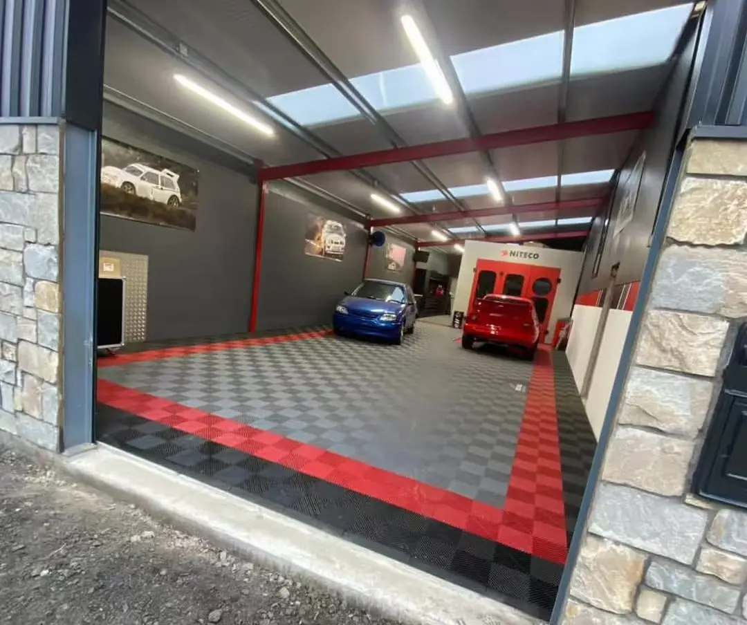 China Factory Interlocking Garage Floor Tiles PP Garage Flooring for Car wash