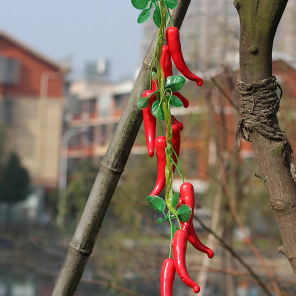 

4pcs Artificial Chili Pepper Decor Lifelike Simulation Kitchen Farmhouse Restaurant nament Vegetable Foam Realistic Hanging