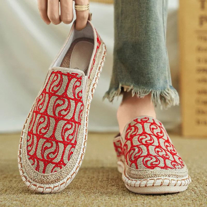 

Hot Sale Sewing Loafers Shoes For Man Large Size 45 Embroidery Man Casual Shoes Red Canvas Driving Shoes Men zapatos para hombre