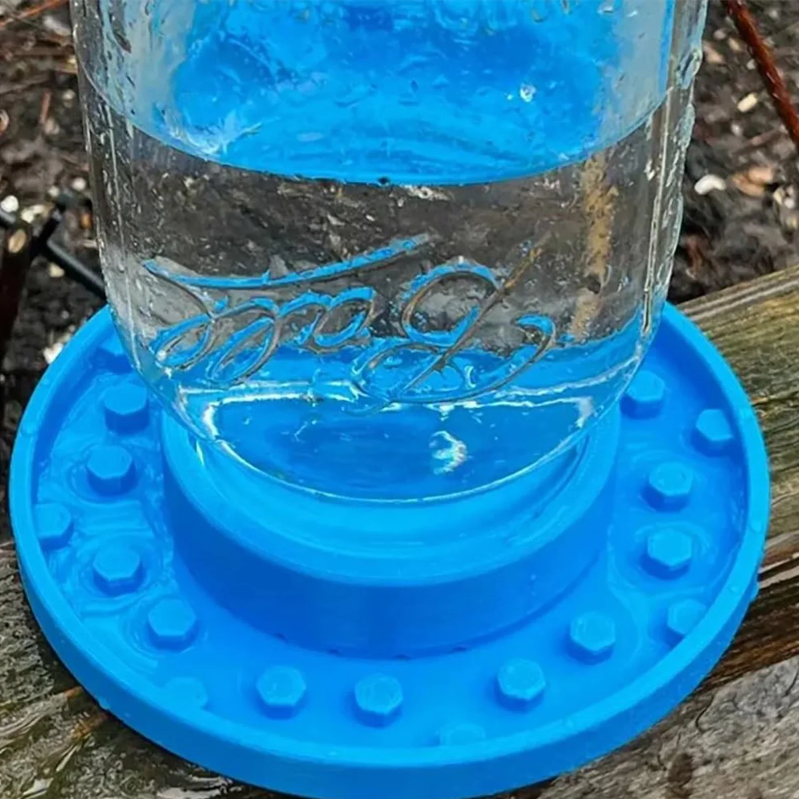 Beehive Entrance Feeder Enhancing Garden's Ecosystem Reliable Watering Station Suitable for Thirsty Pollinators