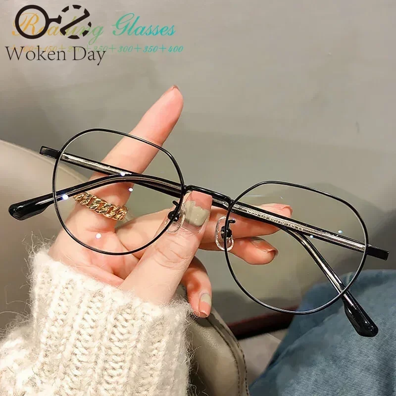 Myopia Presbyopia Glasses Small Flat Frame Korean Version Reading Glasses Resist Fatigue Women Anti Radiation Glasses Eyewear