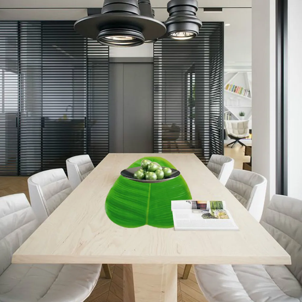 4Pcs Lifelike Banana Leaf Placemats Fabric Table Mats for Tropical Theme Parties Hawaii Luau Decor Home Table Setting