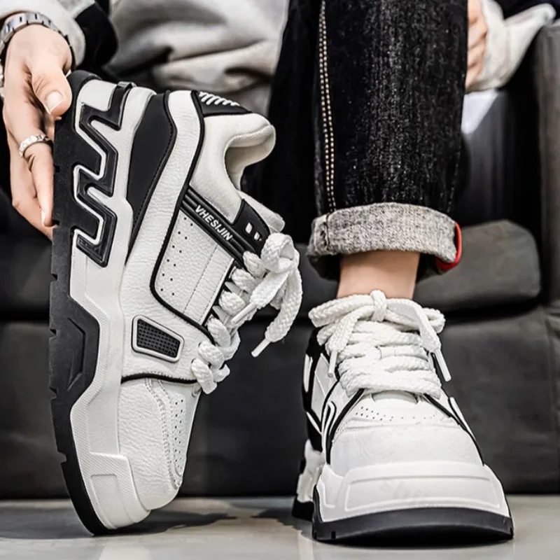 

2025 Autumn New Fashion Trend Versatile Men's Low Top Thick Soeld Casual Sports Shoes Comfortable Non Slip Niche Chunky sneakers