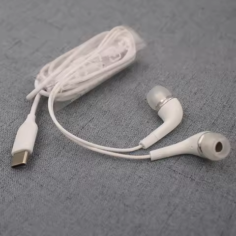 USB Type C Earphones A56 Wired Control Mic In-Ear Headset For Samsung Galaxy S23 S20 S21 S24 FE Note 20 S24 S22 Ultra Plus A8S