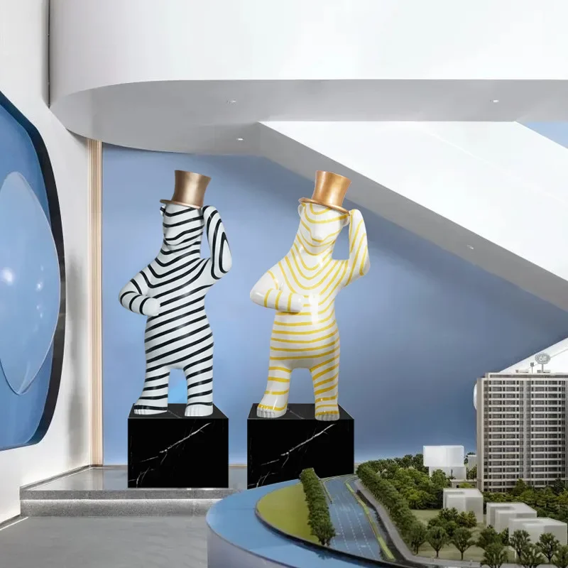 Modern simple fiberglass striped top hat bear living room floor ornament