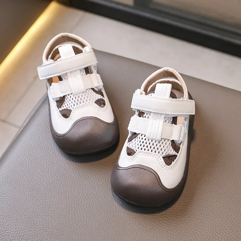 

New Children's Sandals 2024 Patchwork Girls Causal Soft Sandals Fashion Versatile Kids Boys Cut-outs Sandals Non-slip Hook Loop