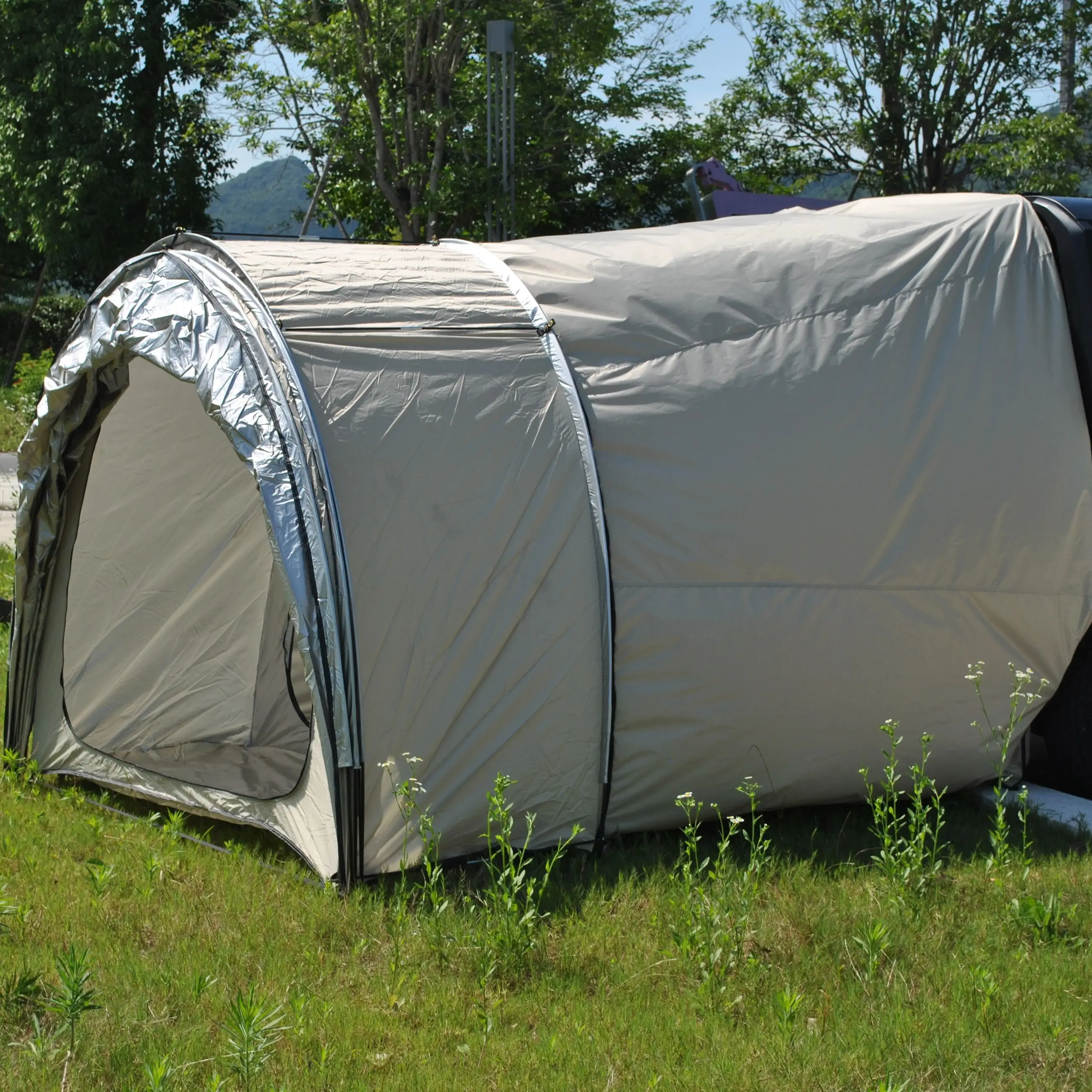 SUV Tent for Camping,Large Car Tent with PU3000 Waterproof, 2 Rooms Universal Tailgate Tent Compatible with SUV, CUV, Minivan,