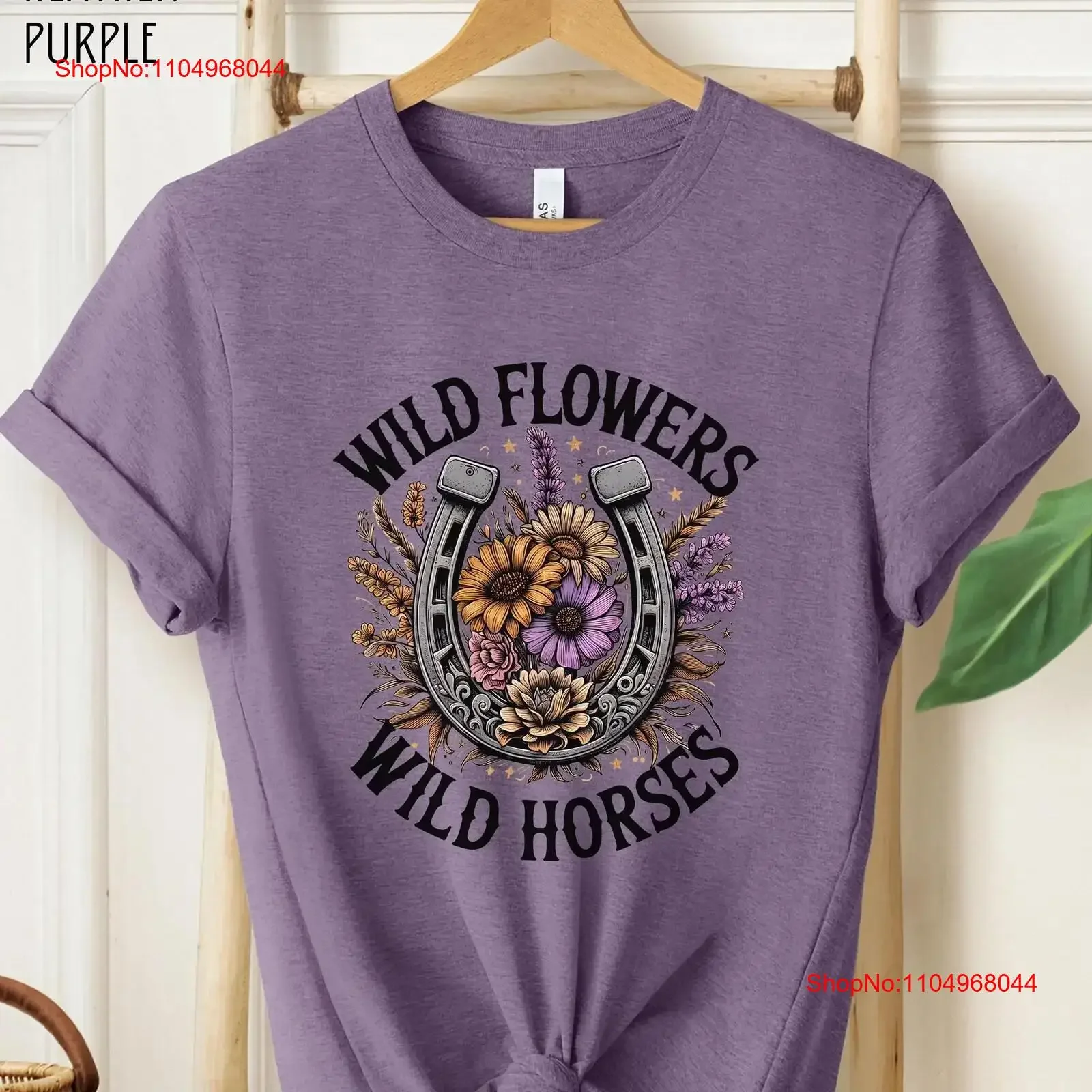 Camiseta de caballos de flores silvestres, regalo de vaquera, zapato de caballo Floral, chica de campo occidental, ropa vintage lavada ligeramente de diseñador, Unisex