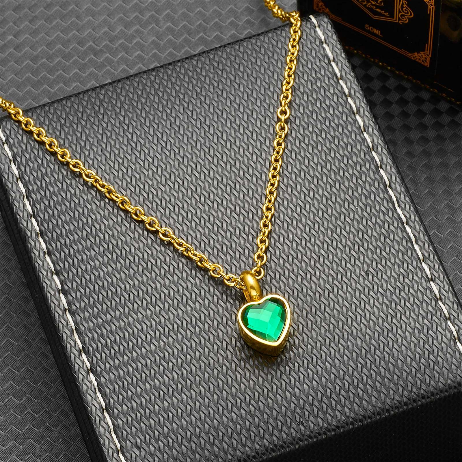 Collana per cremazione con pietre portafortuna a forma di cuore in acciaio inossidabile - Urna con ciondolo in cenere per ceneri umane, ricordo di gioielli commemorativi