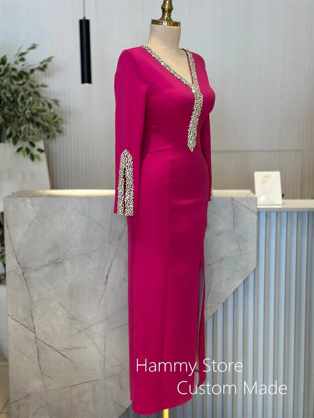 Customized Fuchsia Evening Dress V Neck Long Sleeves Crystal Stones Straight Side Slit Saudi Arab Prom Gown Party Dresses