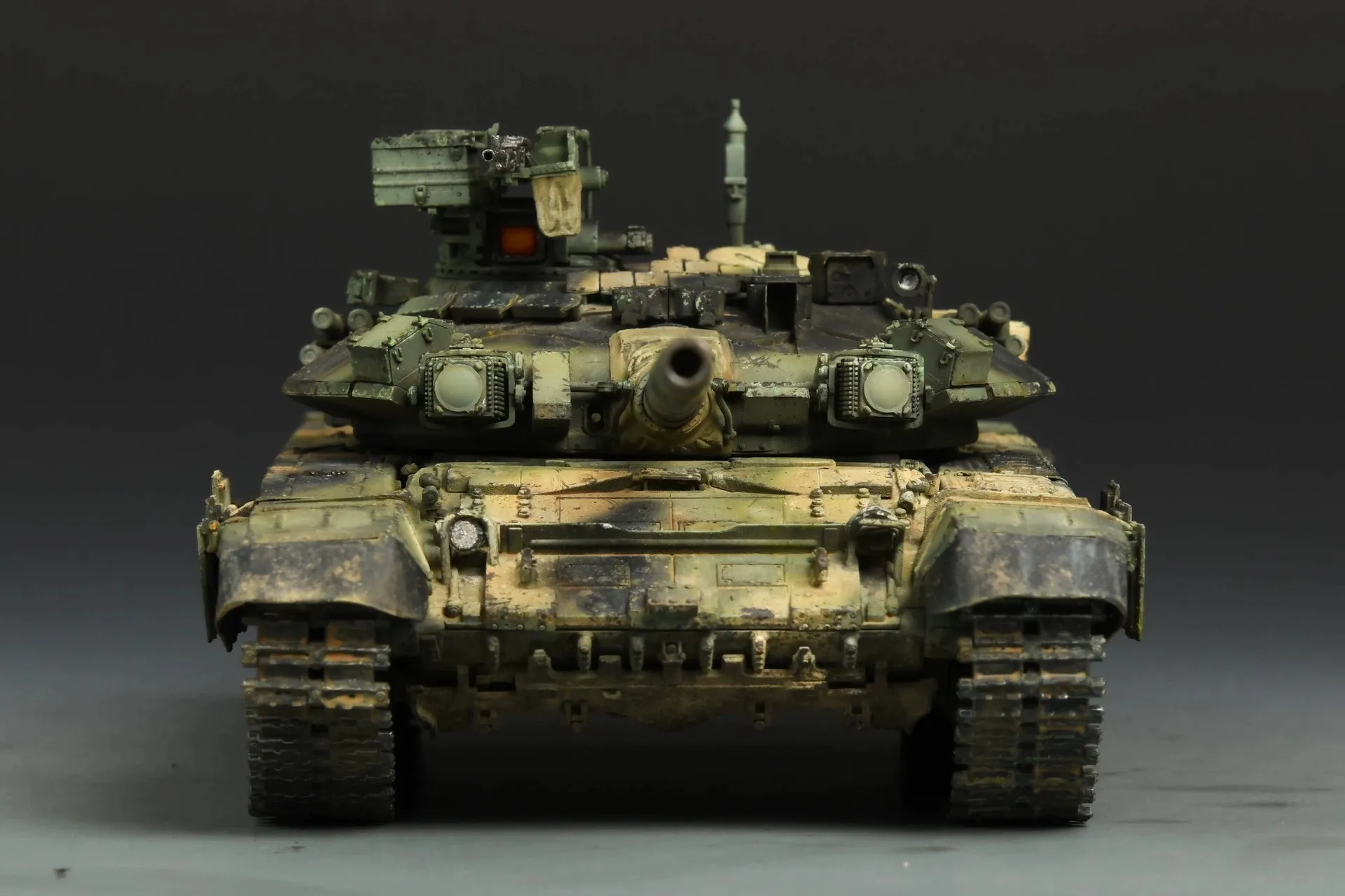 1/35 Russian T90 main battle tank, OEM model finish