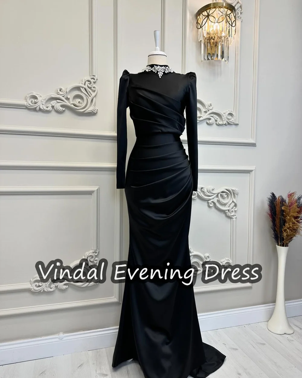 Vindal Floor Length Mermaid Evening Dress Elegant Crepe  Prom Dresses Long Sleeves Scoop Neckline Built-in Bra  For Woman 2024