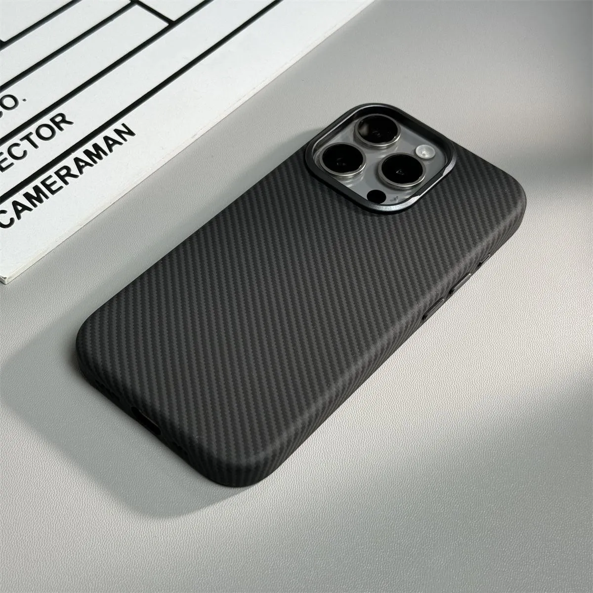 Carbon Fibre PU Leather Wireless Charging MagSafe Phone Case For iPhone 15 16Pro Max 14 16 Pro 13 Alloy Lens Protective Cover