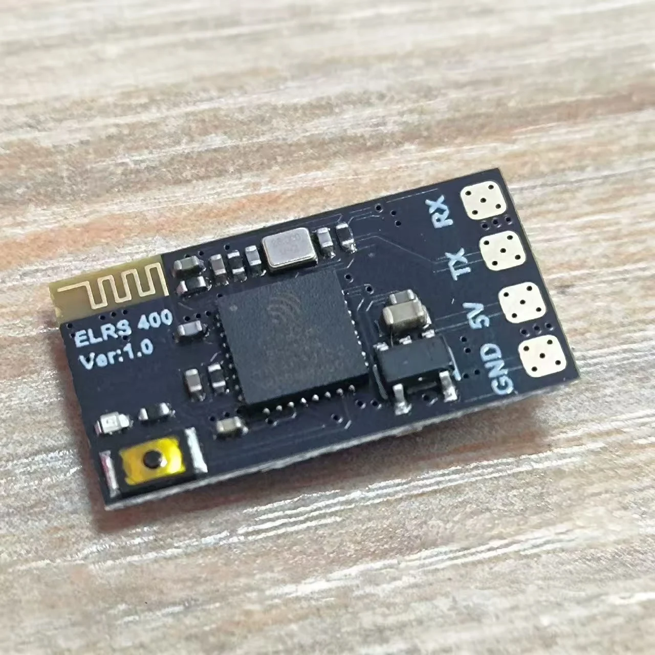Radiomaster ELRS 750MHz RX TX 433MHz Receiver RX TX With T type Antenna 100mW FPV Crossover Aircraft Model Parts for RC Drone