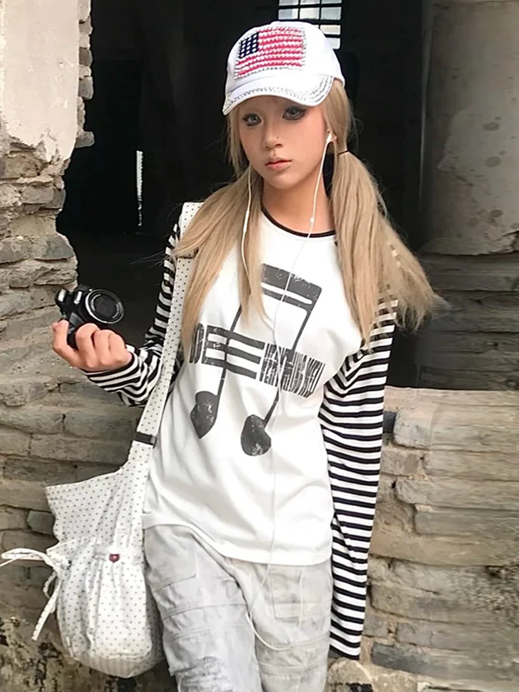 Genayooa اليابانية 2000s تي شيرت المرأة المرقعة طباعة الجرافيك القمم الشارع الشهير Y2k خمر الجرونج القمم الأمريكية الرجعية بلايز