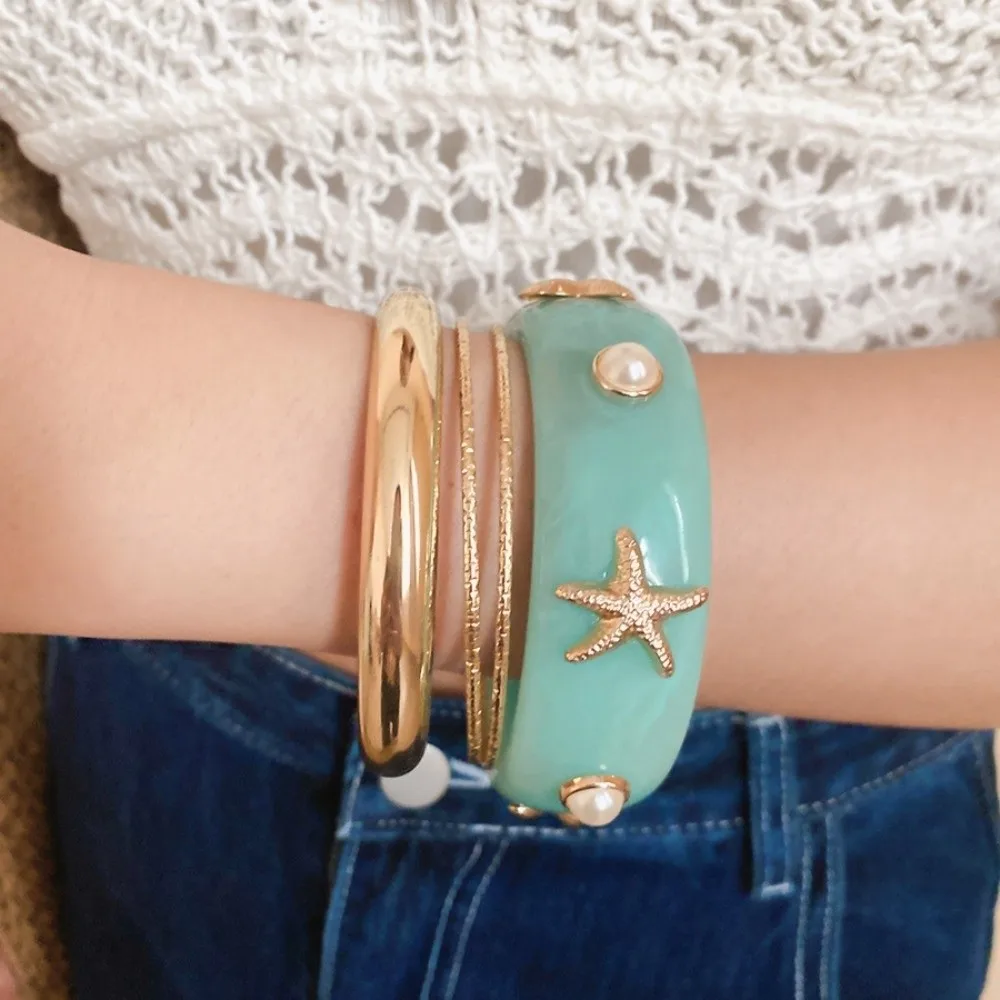 4Pcs Conch Shell Pearl Resin Starfish Bracelets Set Bangle on Hand Handicraft Starfish Bangle Kit 4PCS Vacation Style