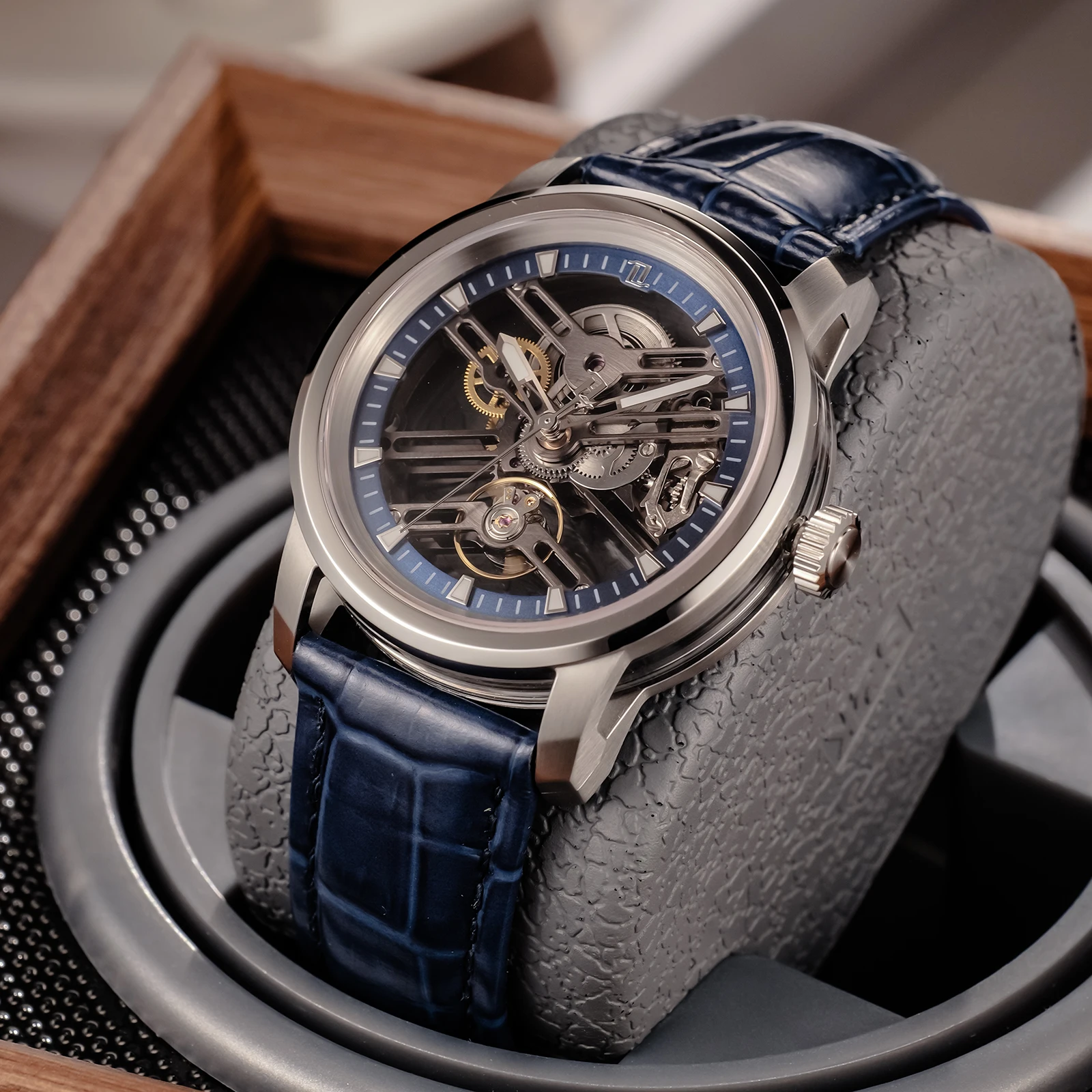 

OBLVLO New Hollow-out Transparent Mechanical Automatic Men Watch Blue Skeleton Dial Leather Strap Luminous Classic Watches KM-S