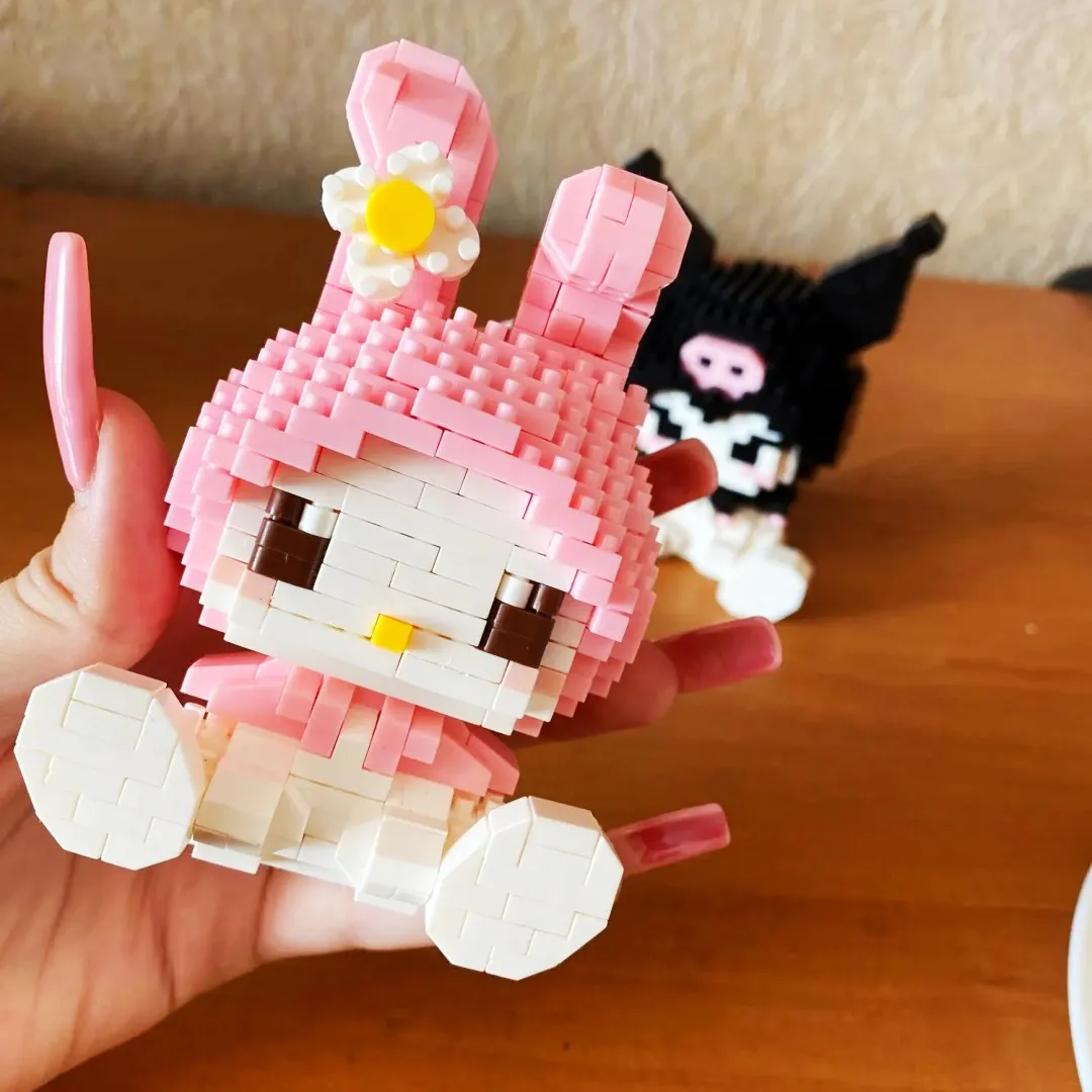 Sanrio Anime Building Blocks Kawaii Hello Kitty Kuromi MyMelody Cinnamoroll Diamond Building Blocks Doll Toy Kids Birthday Gift