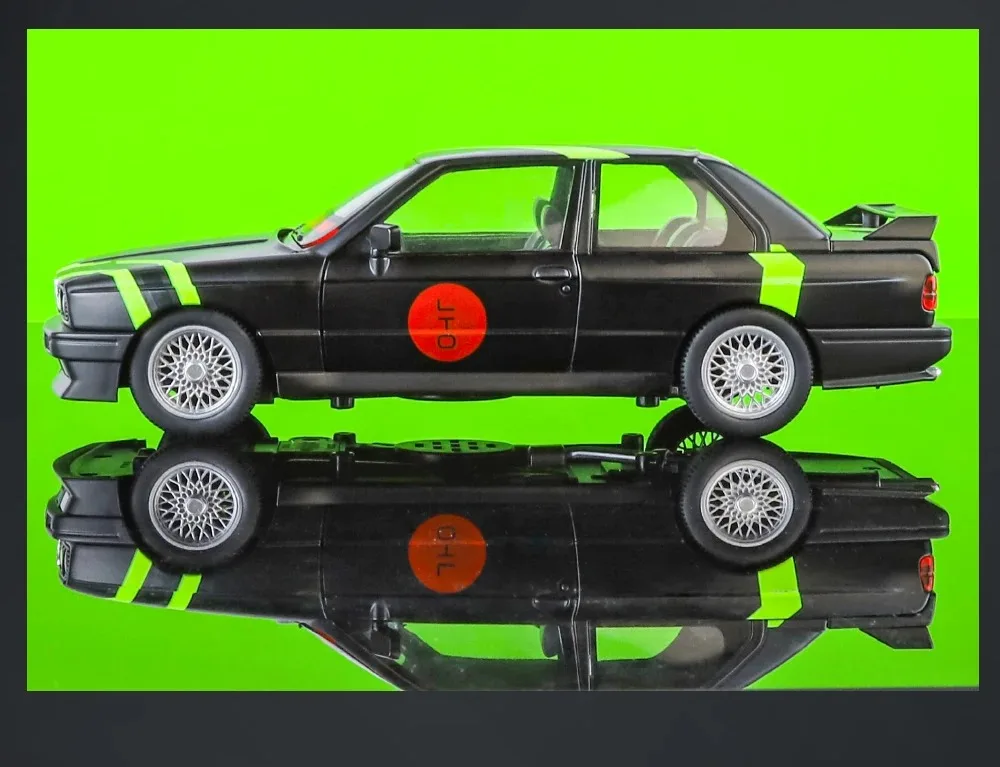 1:24 M3 E30 1987, Modellauto aus Metall, mit Sound- und Lichteffekten, Rückziehfunktion, Kinderspielzeug, Sammlerstück, Geburtstagsgeschenk. – Detail 11