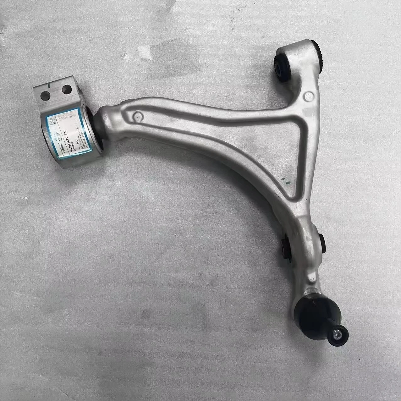 

OEM 3610072CRD0301 New Energy Electric Vehicle Original Right Front Lower Swing Arm Assembly Control Arms Product