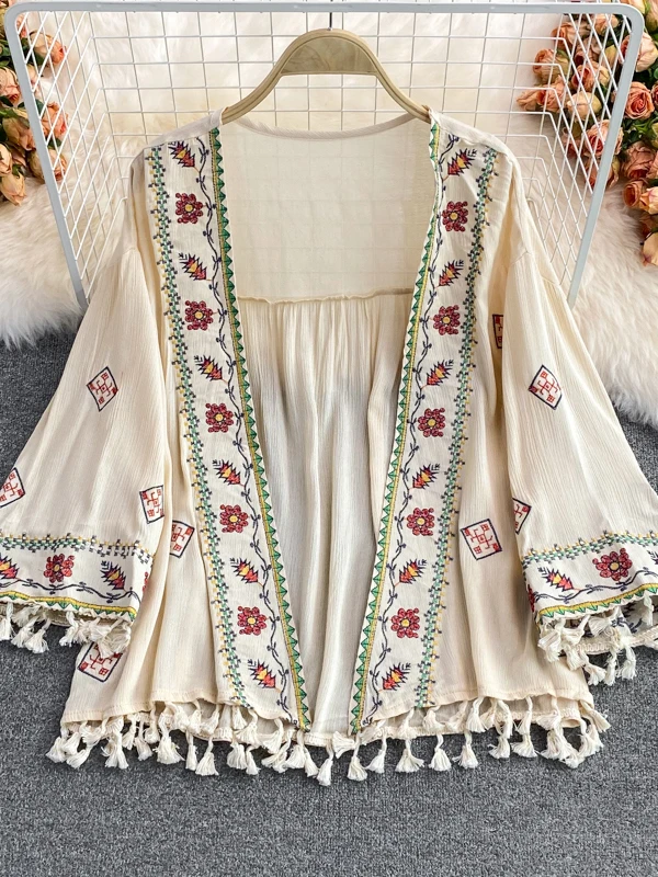 n Sle Loose Fit Embroidered awl Collar Sun Protection irt Summer Beach Vaion Eth Wind Tassel Trim Top